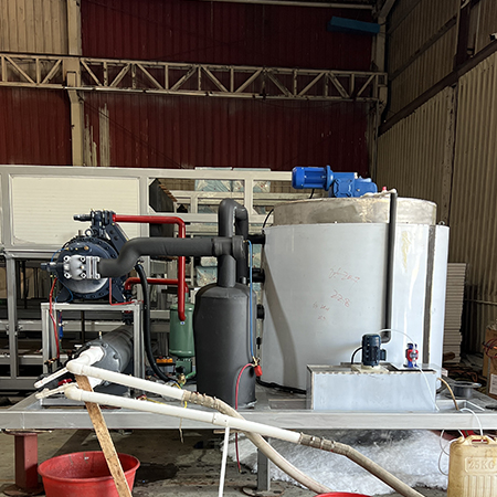 15吨片冰机发往新疆某食品厂