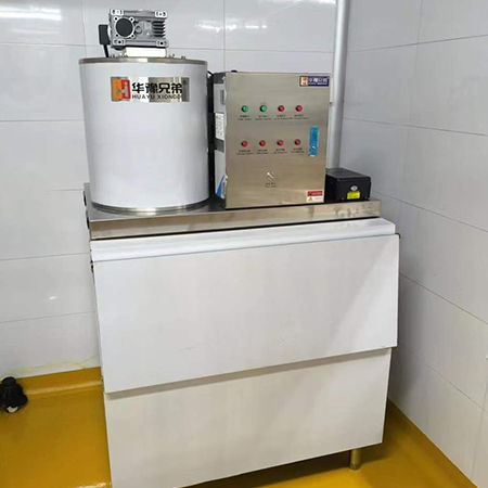 500公斤片冰机分体式交付河北某食品厂