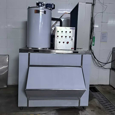 2吨片冰机交付江苏无锡某食品厂