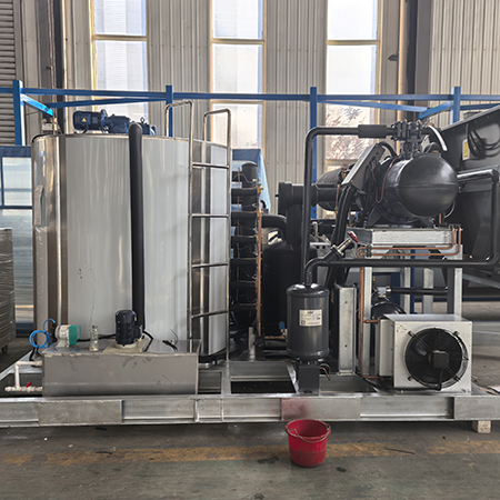 20吨大型片冰机即将发往福建某肉类加工厂