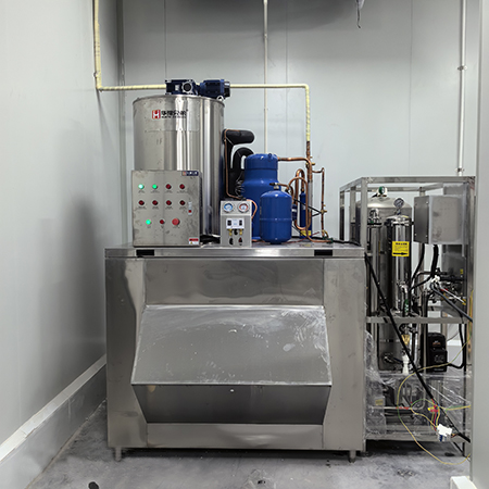 3吨不锈钢片冰机交付河南某大型香肠加工厂